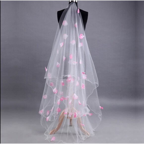 NWT Romantic Pink Petals Decoration Layers Tulle Ribbon Edge Long Wedding Veil - Picture 3 of 6